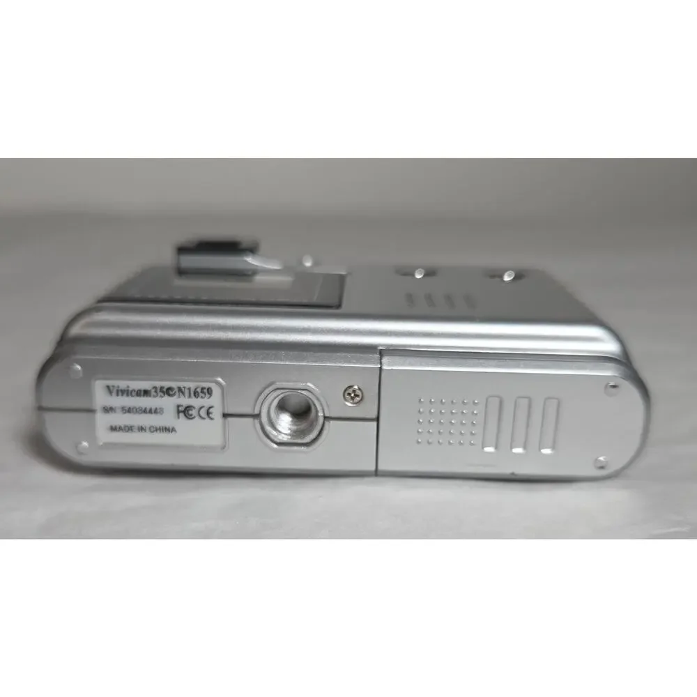 Vivitar ViviCam 35 Digital Camera Tested With User Manual Pre-owned